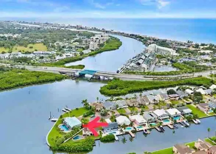 Guest - Waterfront -pool & Hot Tub- Walk To *
