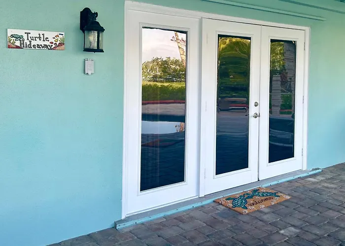Villa Guest - Waterfront -pool & Hot Tub- Walk To Clearwater Beach